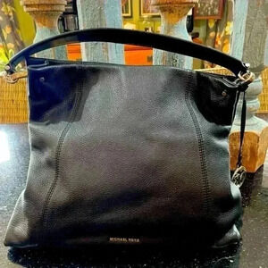 Large Michael Kors Fulton slouchy shoulder bag